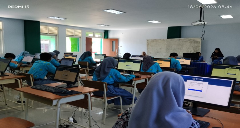 Hari Pertama OSN-K, Puluhan Siswa MAN 1 Parigi Berjuang Raih Prestasi Bidang Sains